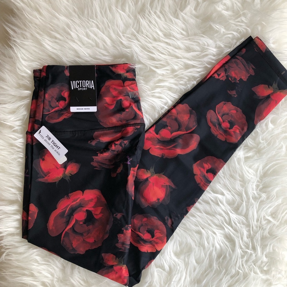 Victoria’s Secret sport roses are red 7/8 leggings Size Medium - Picture 4 of 7